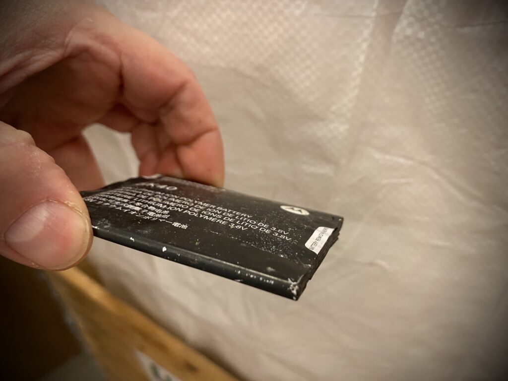 Kaster du batterier i restavfallet? Det må du bare slutte med! 2