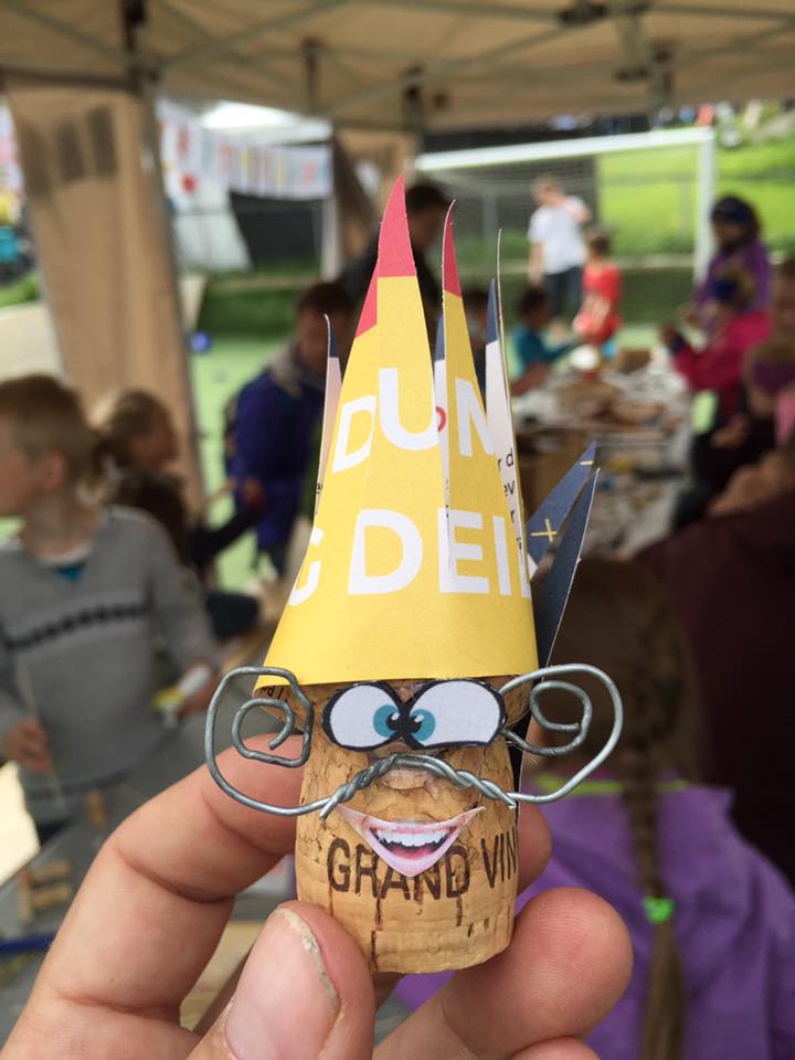 BrukOm markedsdag og auksjon 12