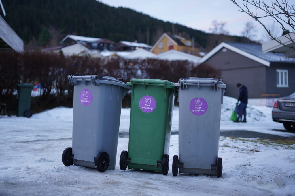 Storprosjektet er i gang – denne uka plasserte vi ut de første nye beholderne 7